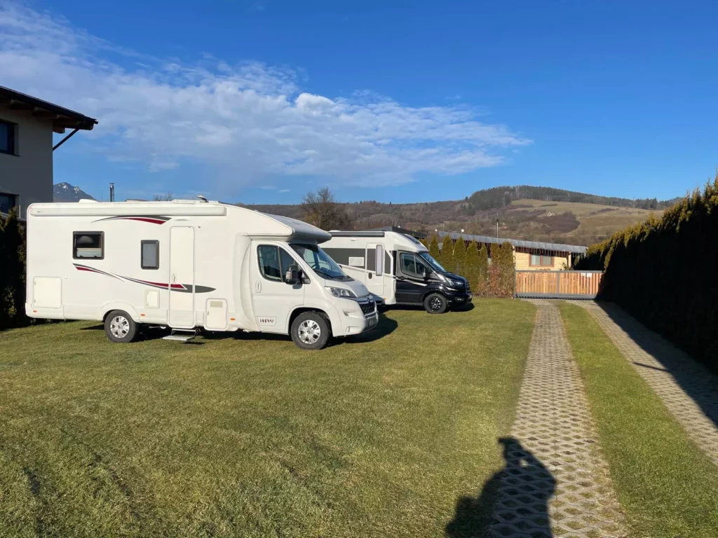 wynajem-kampera-podroze-krotkodlugoterminowe-krezel-1 wynajem-kampera-podroze-krotkodlugoterminowe-krezel-1